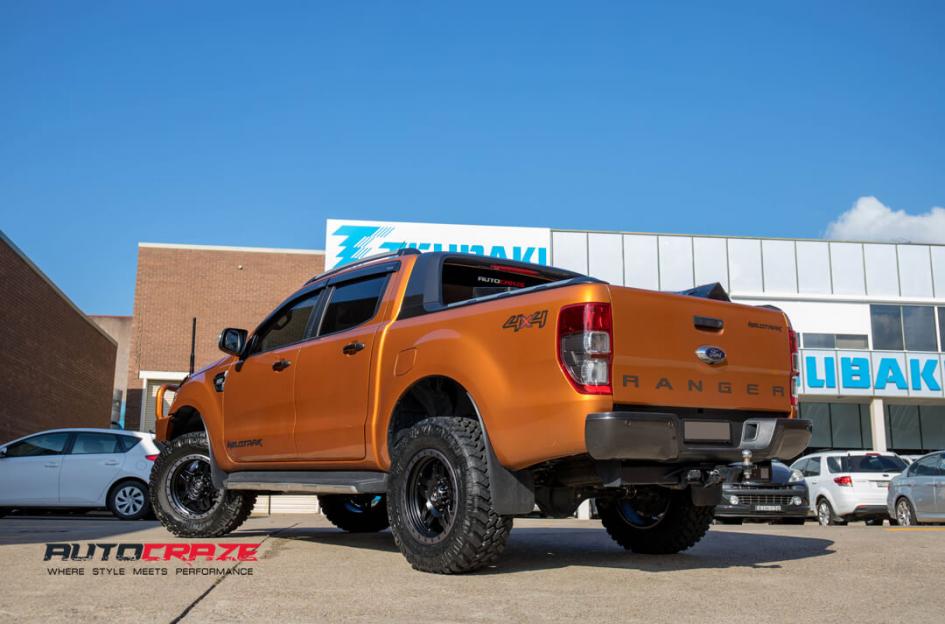 FORD RANGER ANZA MATTE BLACK WITH ANTHRACITE RING